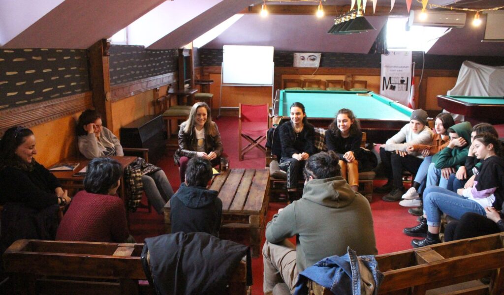 USAID/Zrda სტუმრობა Mego Bar